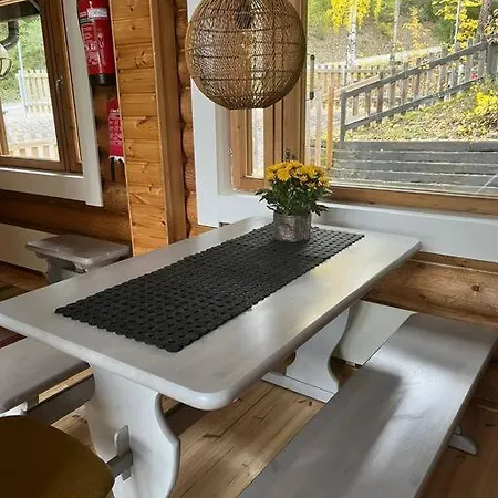 Jaervenrantamoekki Nurmijaervellae, Rauha Villa