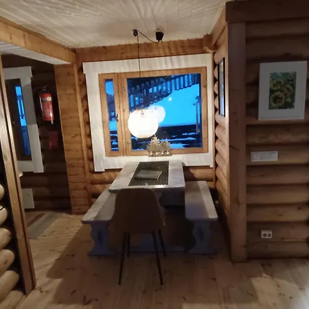 Jaervenrantamoekki Nurmijaervellae, Rauha Villa *